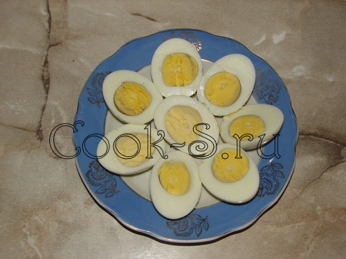 фаршированные яйца - сварить яйца