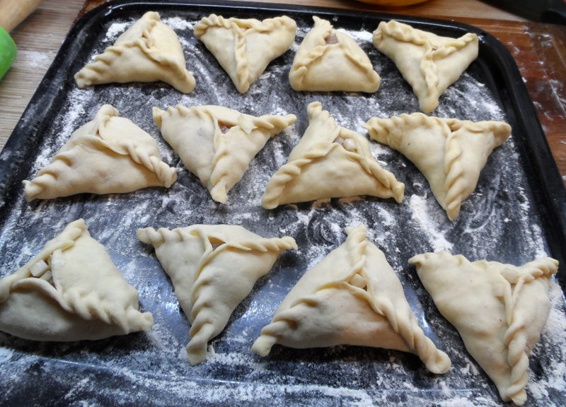 Треугольные татарские пирожки с мясом и картошкой