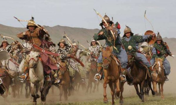 Монголы бегают за сурком.