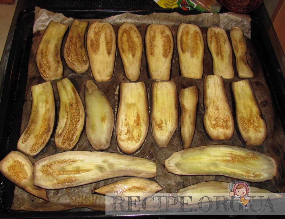 Рецепт с фото - Закуска из печеных перцев и баклажанов: Баклажаны готовы.