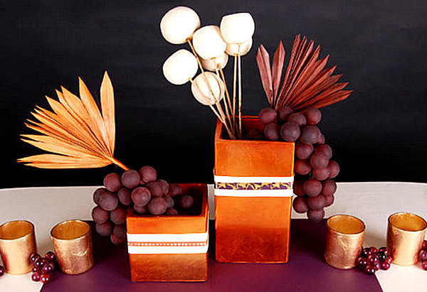 Украшение стола вазами с частичками природы на День Благодарения