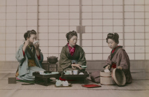 Обед в японском доме, фотография XIX века 800 х 525
