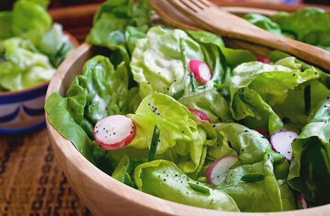 салат из листьев салата рецепт 
