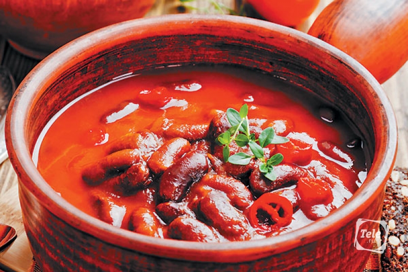 Острый томатный суп с красной фасолью