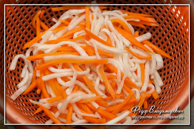 Доу Чуа (Do Chua) - быстрые маринованные дайкон и морковь