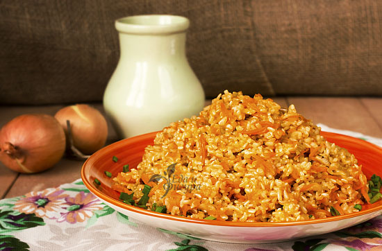 бурый рис с овощами фото готового блюда
