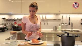 Девушка качка: рецепты куриной грудки от Ксении Цедры