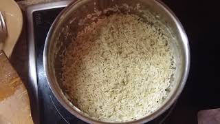 Гарнир рис рассыпчатый, быстрый и простой рецепт в кастрюле. Пропорция 1 к 1.5
