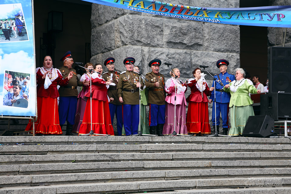 День города. Аллея национальных культур в Волгограде