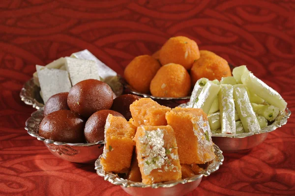 Традиционные индийские сладости — стоковое фото