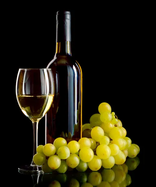 Белое вино и виноград Стоковое Изображение
