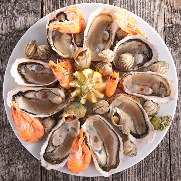 Закройтесь блюда морепродуктов — стоковое фото
