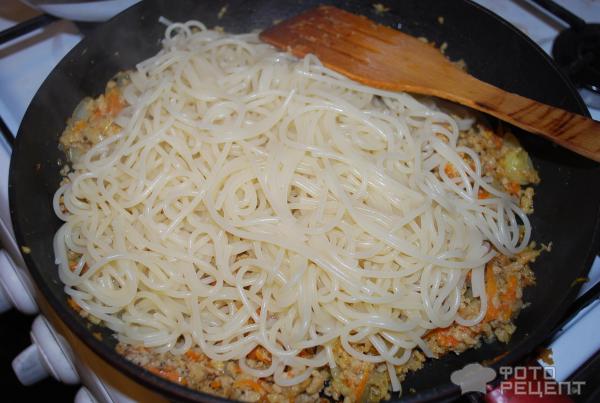 Спагетти с соевым фаршем фото