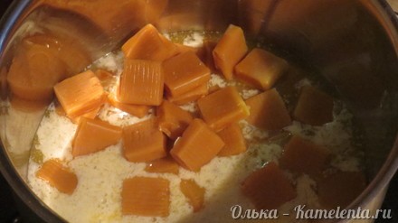 Приготовление рецепта Десерт из ирисок и кукурузных палочек шаг 4