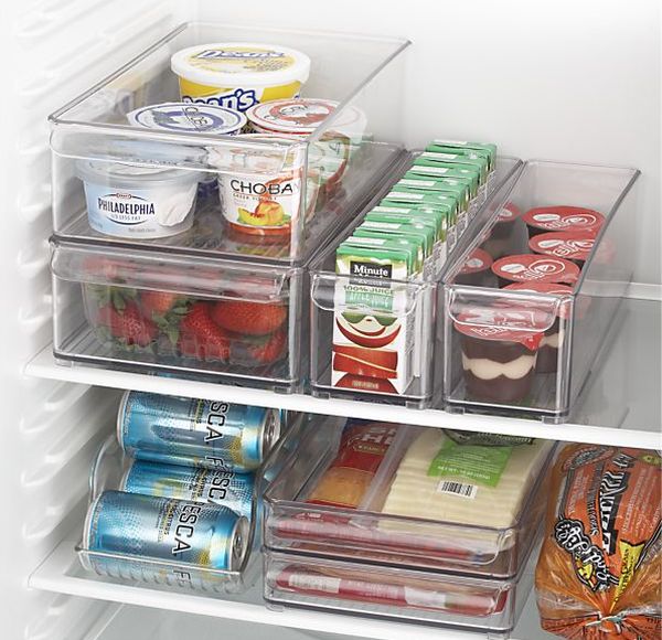 Пластиковые контейнеры для хранения продуктов в холодильнике