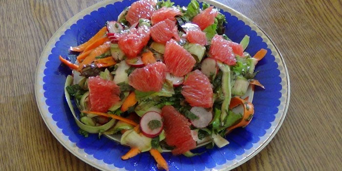 Фруктово-овощной салат