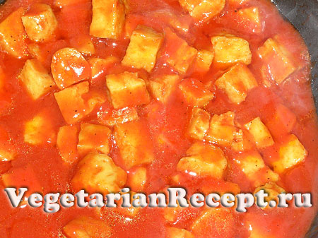 Приготовление сейтана в томатном соусе