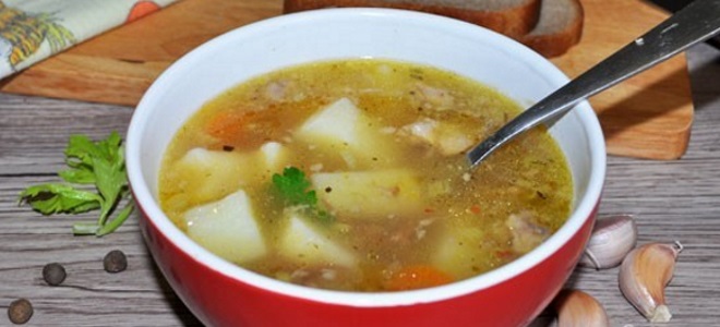 картофельный суп с тушенкой в мультиварке