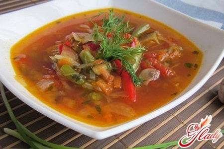 простой овощной суп с баклажанами