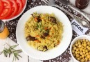 Рис с белыми грибами и куриными сердечками в мультиварке