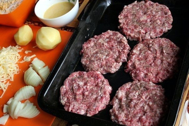 Фото к рецепту: Стожки - блюдо из мясного фарша