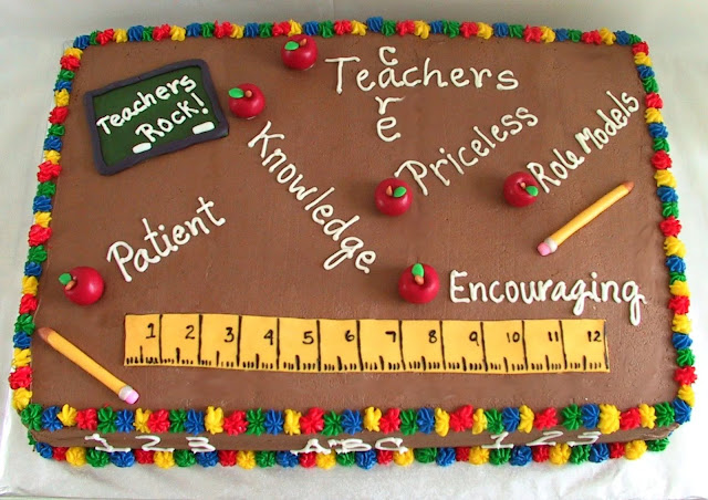 http://prazdnichnymir.ru/ торты на день учителя