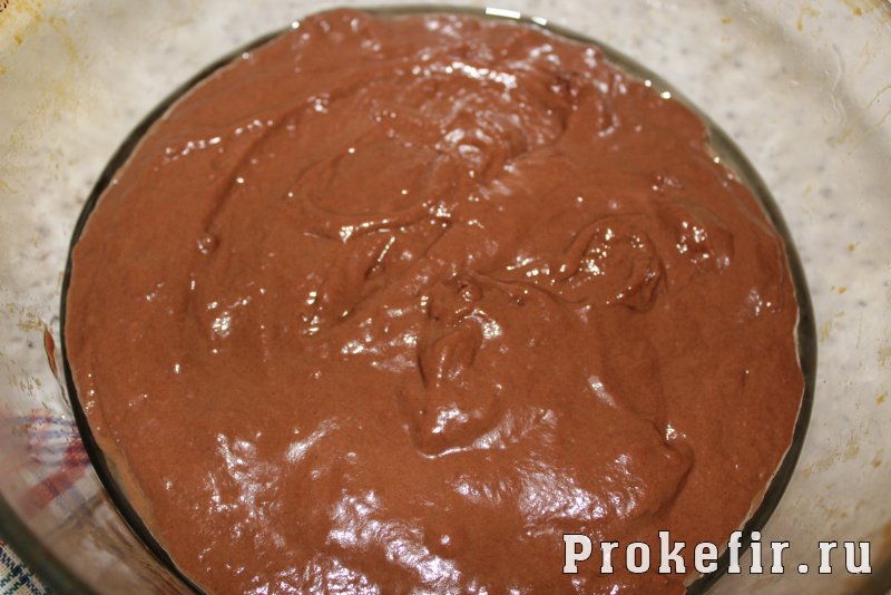 Супер влажный шоколадный пирог без яиц на кефире: фото 6